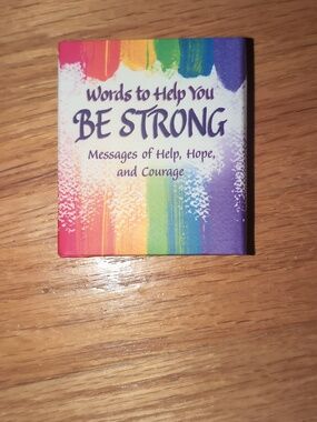 Be Strong Inspirational Mini Book - Rainbow Cover